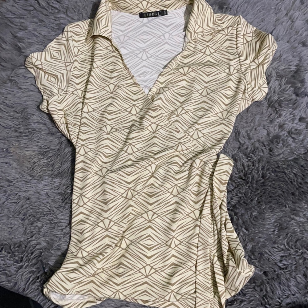 Wrap top with side tie